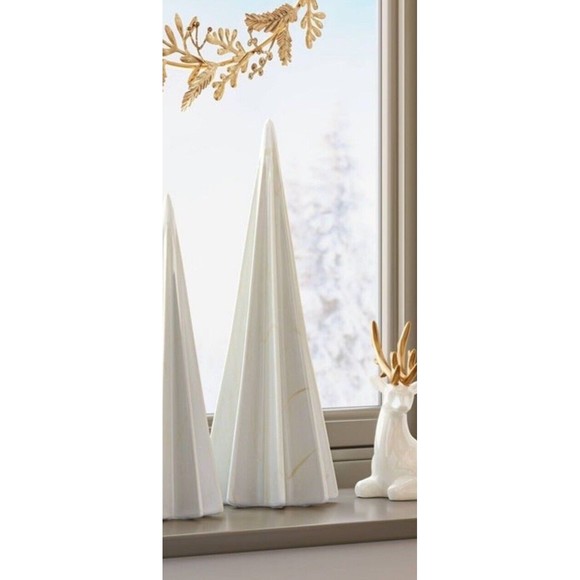 XL Faceted Ceramic Christmas Tree - Threshold - New - Picture 2 of 6